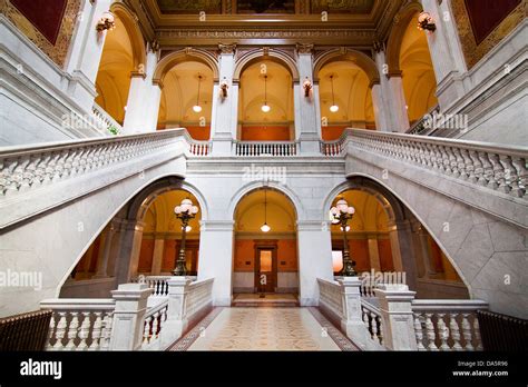 Ohio Statehouse .